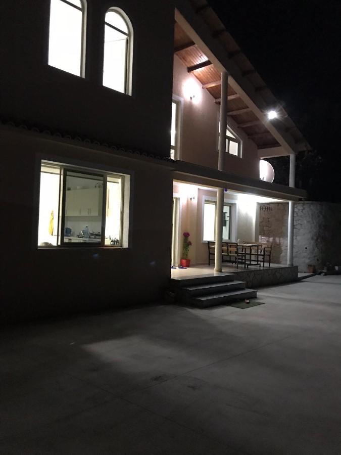 Vila Ama Kruje Bed and Breakfast Εξωτερικό φωτογραφία
