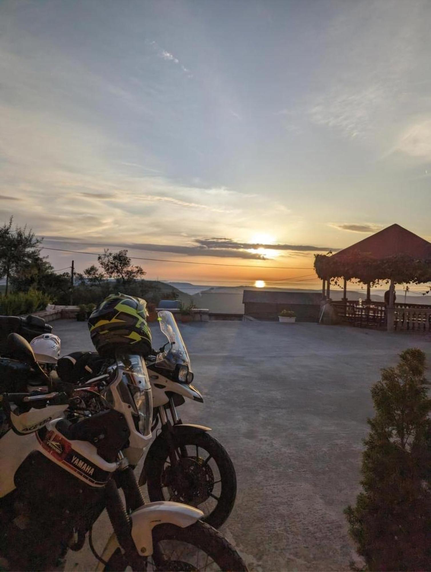 Vila Ama Kruje Bed and Breakfast Εξωτερικό φωτογραφία